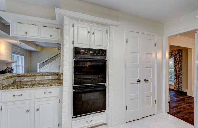 2243 Seven Oaks Drive Gallery 4