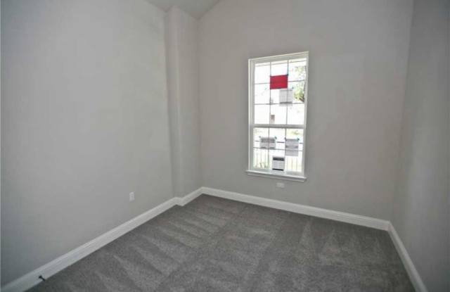 6709  Vitruvius DR Gallery 3