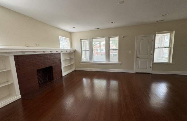 7249 S Calumet Avenue Gallery 3
