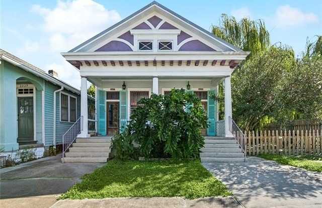 2527 MARENGO Street photos photos