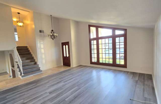 Westminster - Lovely 4 Bedroom 2.5 Bath House for Lease Gallery 4