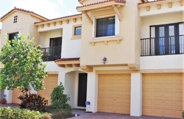 4754 Cypress Street - 4754 Cypress Street, Coconut Creek, FL 33073