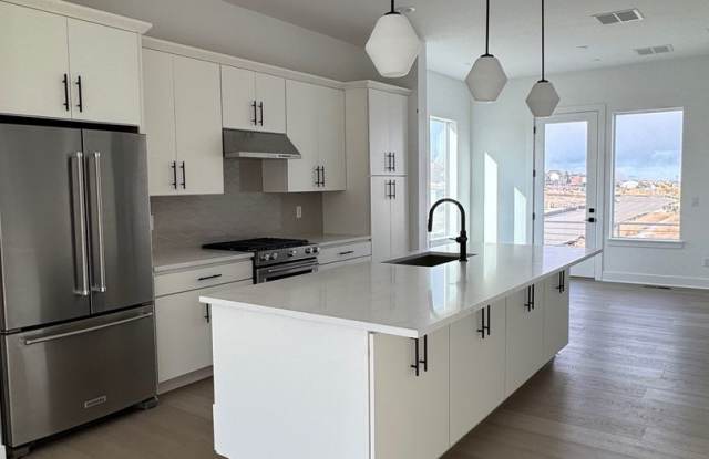 707 Saddle Drive photos photos