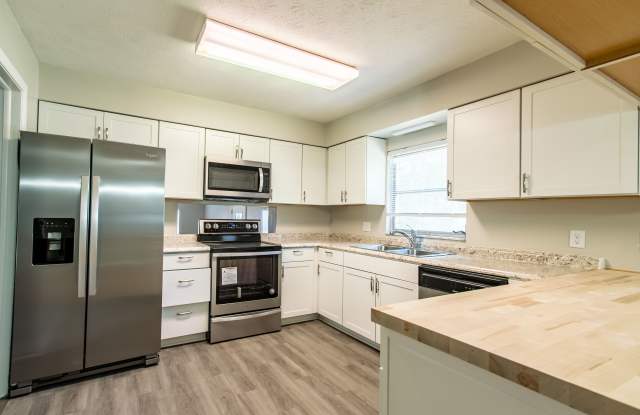 5943 Jaguar Dr W Gallery 2