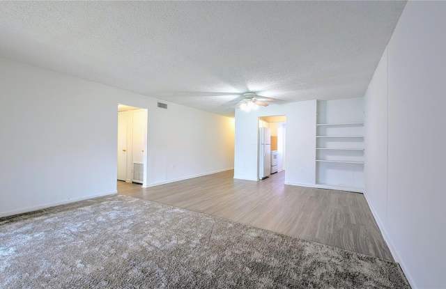 5957 CASA DEL REY CIRCLE Gallery 4