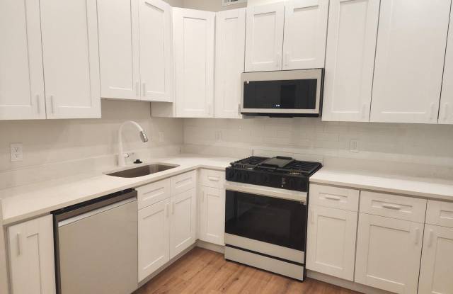 1329 CONNECTICUT AVENUE NW photos photos