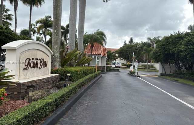 10572 NW 51st Ter photos photos