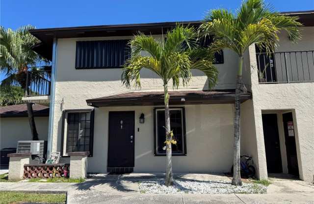 13953 SW 46th Ter photos photos