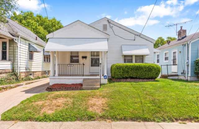 NORWOOD - 2 bed/1.5 bath with 1 car garage. Fenced yard photos photos