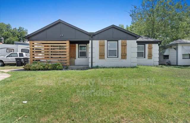 2801 S Hills Ave - 2801 South Hills Avenue, Fort Worth, TX 76109