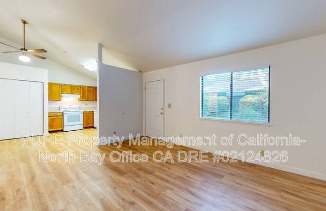 34 Pine Tree Circle - 34 Pine Tree Circle, Cotati, CA 94931