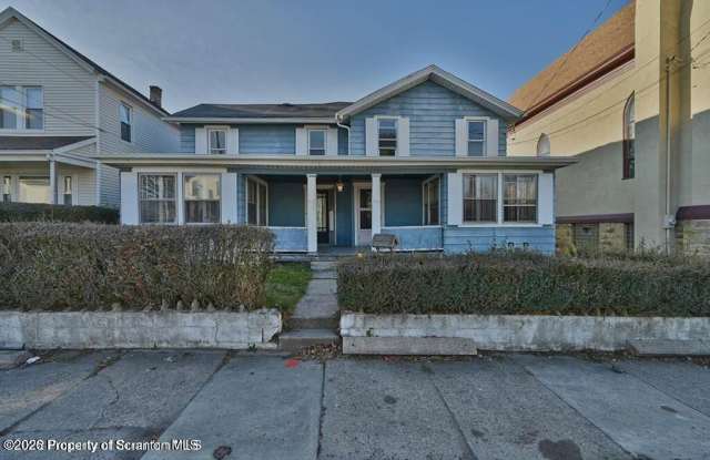 418 E Market Street photos photos