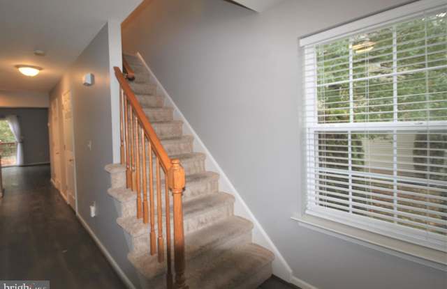 145 VERNON COURT Gallery 3