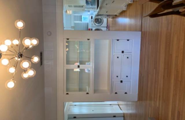 4758 Bancroft St Gallery 3