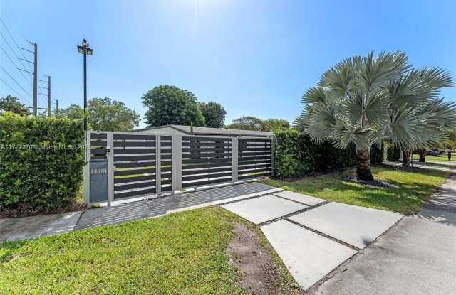 14401 SW 79th Ave photos photos