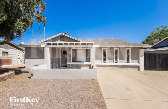 7208 West Montebello Avenue photos photos