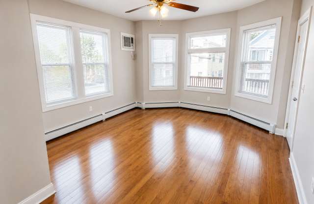 75 Pembroke Avenue75 Pembroke Avenue - 75 - 2 Gallery 2