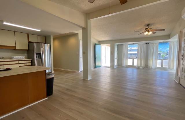 Single Family Home in Lower Halawa Hts. photos photos