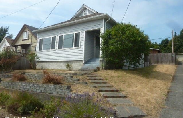 403 S Lafayette Ave - 403 Lafayette Avenue South, Bremerton, WA 98312