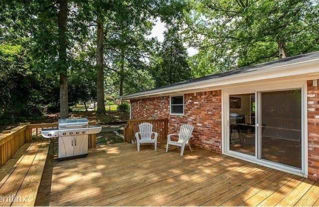 2563 Dering Ct NE - 2563 Dering Court Northeast, Chamblee, GA 30345