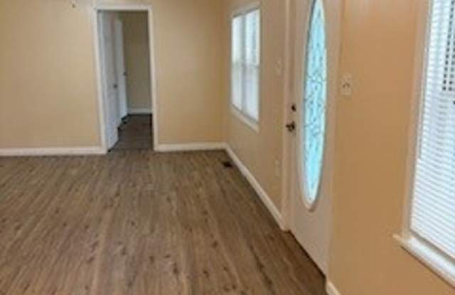 Lovely 3 Bed/2 Bath House $1,500.00 Roebuck near Hwy 295 - 530 Wingo Road, Spartanburg County, SC 29376