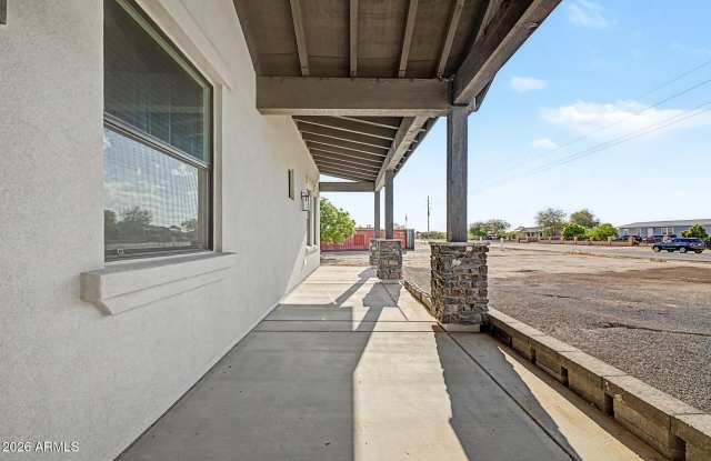 30025 W ROOSEVELT Street Gallery 4