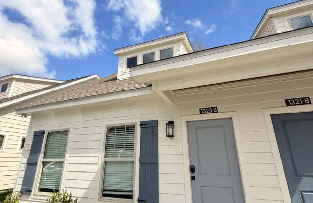 1323 N. Bronough St. photos photos