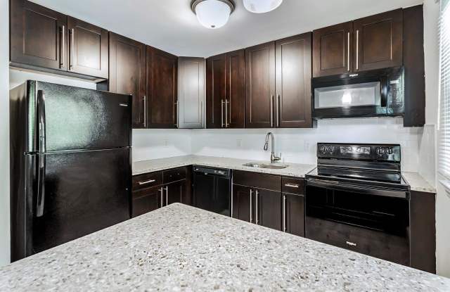 Newtonian Gardens Apartments Gallery 3