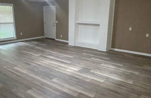Move-In Ready 3BR/1.5BA Home in South Jackson | Spacious Living & Convenient Location Gallery 4