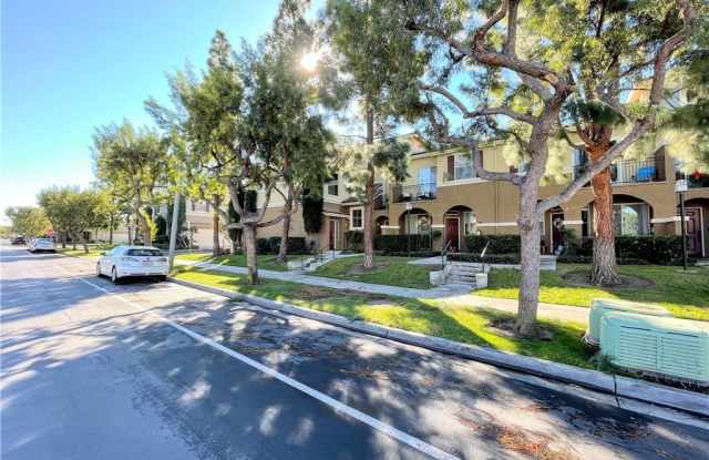 3501 Orangewood photos photos