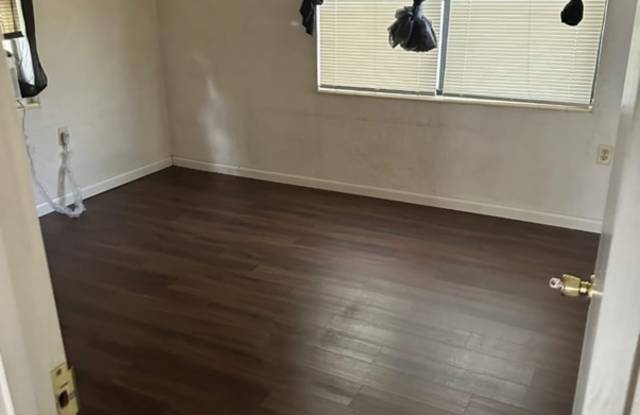 404 Madison St S photos photos