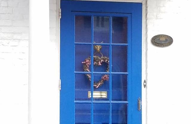 Beautiful single family home in historic Downtown Frederick available mid-October! Gallery 4