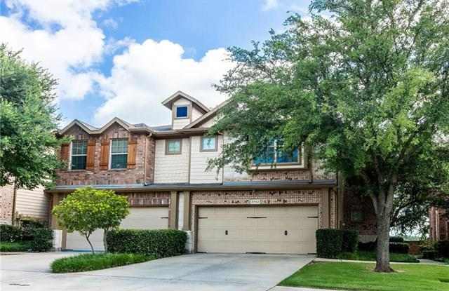 3702 Boxwood Drive Gallery 2