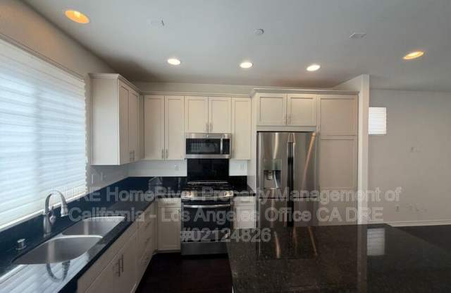22754 Meyler Street Gallery 4