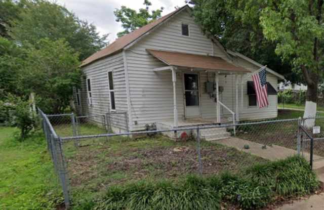 Affordable Rental near downtown Ardmore! photos photos