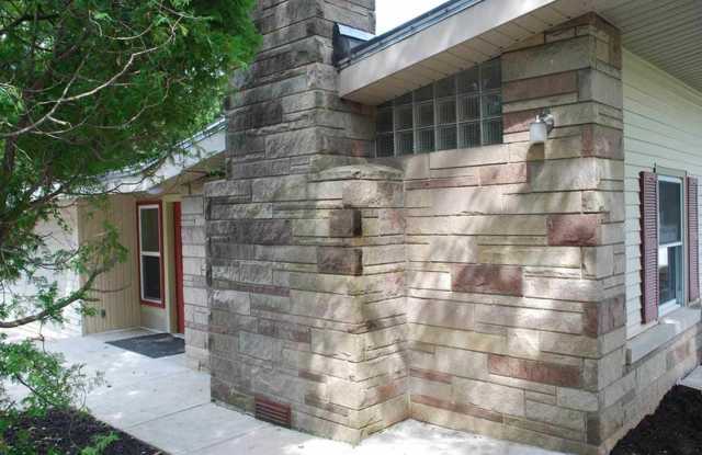5 Bed, 2 Bath House - Haven on Hunter Gallery 3