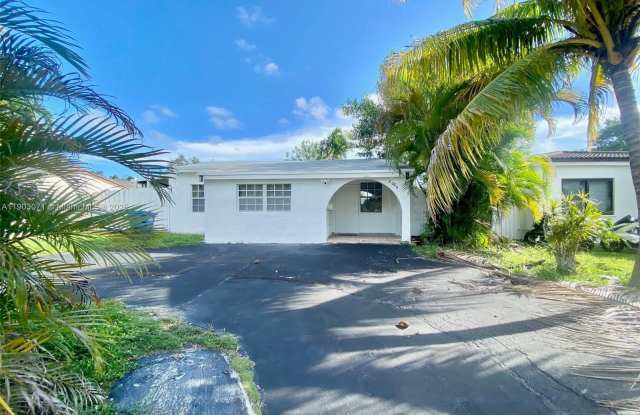 2024 NE 183rd St - 2024 Northeast 183rd Street, North Miami Beach, FL 33162