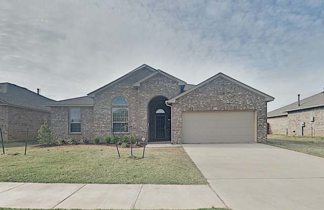 Very Nice and Spacious 4 Bedroom 2 Bath Home in Mustang Schools photos photos