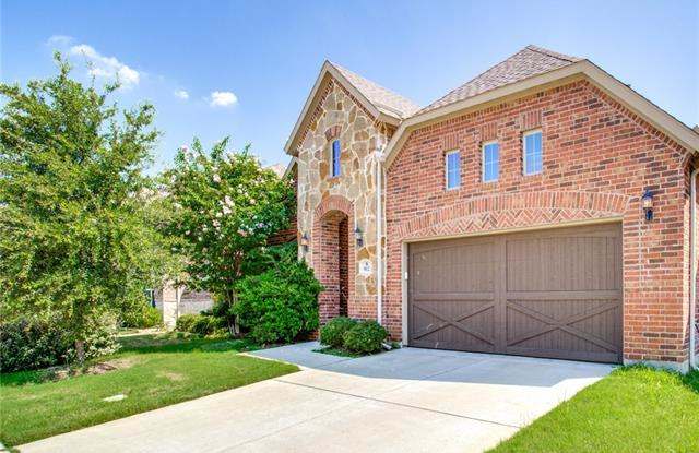 812 Chipping Way - 812 Chipping Way, Coppell, TX 75019