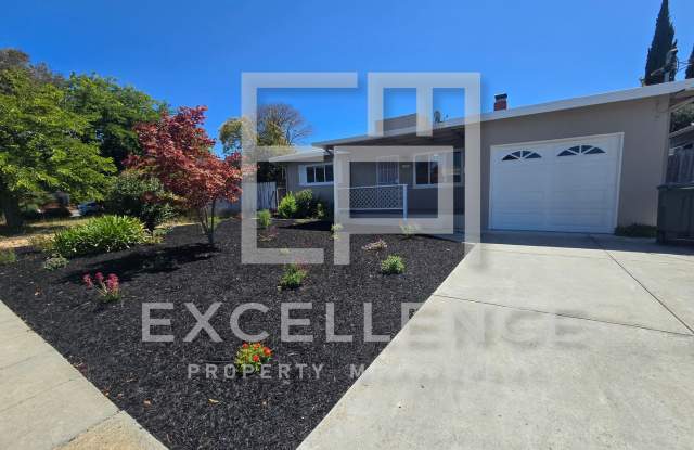 Freshly Updated, New Kitchen, Refinished Real HWF, New Landscaping! photos photos