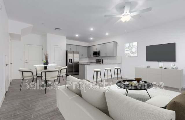 1318 S 105th Pl Gallery 4