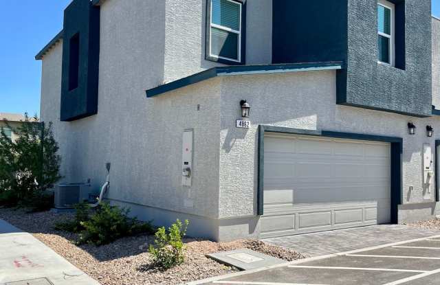 Brand new DR Horton townhome, perfectly situated in the heart of the highly desirable Southwest Las Vegas area photos photos