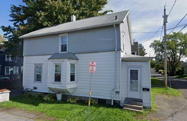 Beautiful Lyncourt Updated 4 bdrm Home - 201 Galster Avenue, Lyncourt, NY 13206
