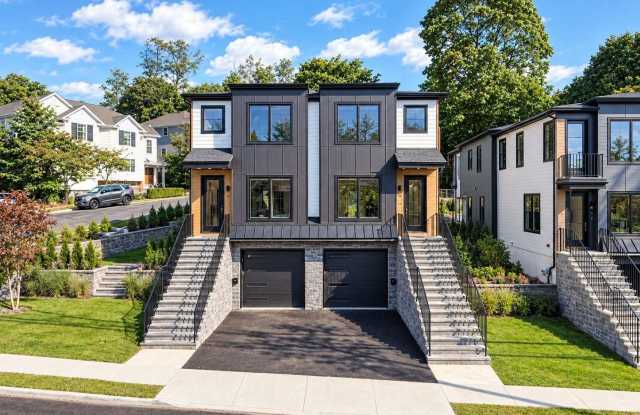 210 Underhill Avenue Gallery 1