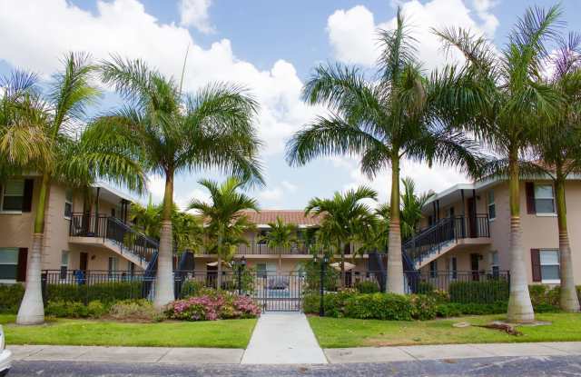 ** PET FRIENDLY ** - MOORINGS - CLOSE TO BEACH - WATER INCLUDED**ANNUAL RENTAL** Gallery 3