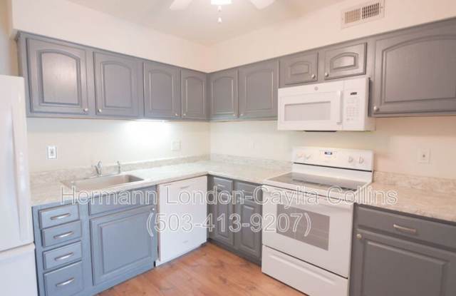 725 Ridgeside Drive Gallery 3