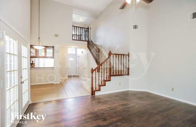 6713 Queensclub Drive Gallery 3