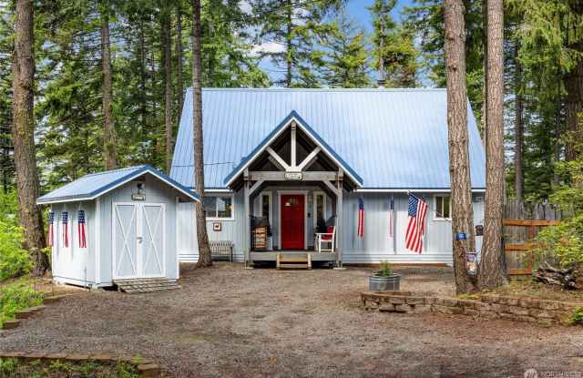 Fully furnished cabin in Pine Loch Sun. Come enjoy the outdoors!! photos photos Fully furnished cabin in Pine Loch Sun. Come enjoy the outdoors!! photos photos