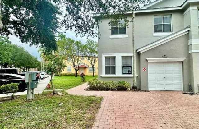 2222 Shoma Dr photos photos