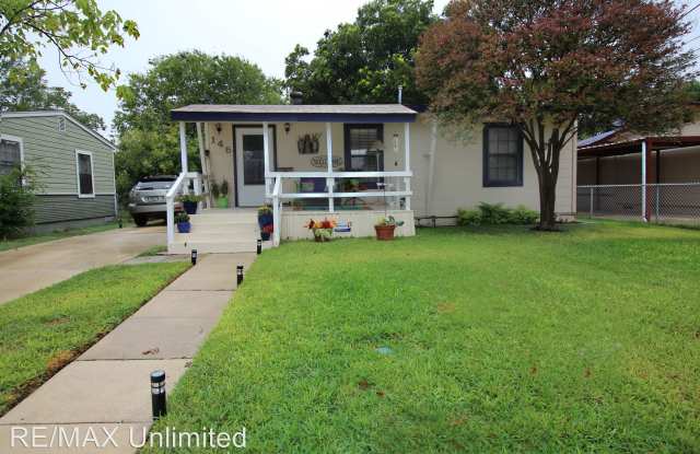 145 W Dickson - 145 West Dickson Avenue, San Antonio, TX 78214